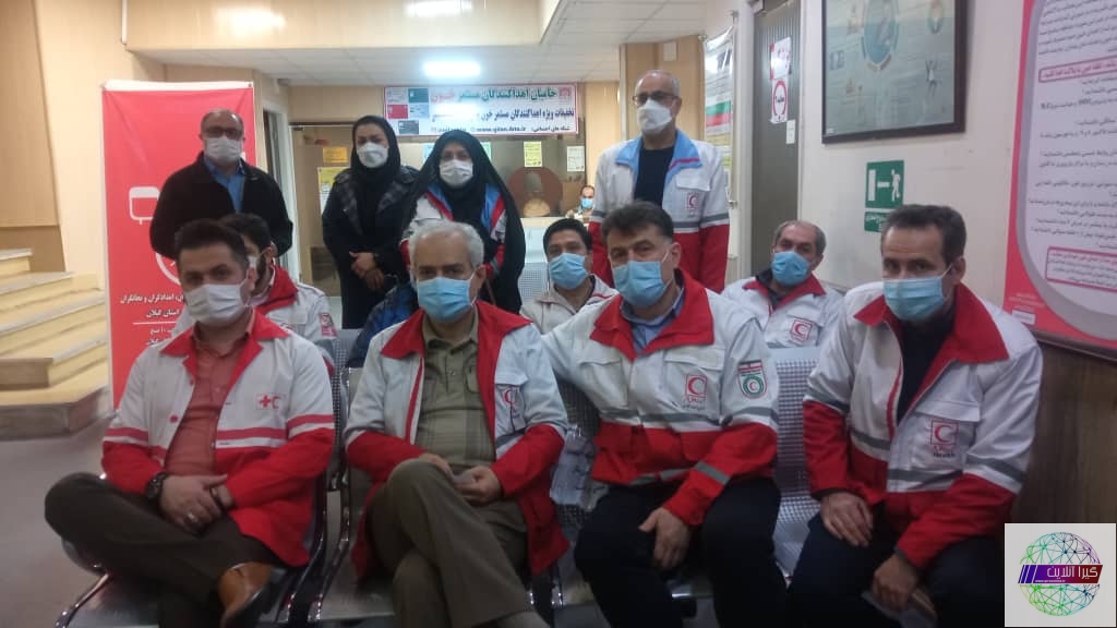 کارکنان و اعضای جمعیت هلال احمر استان گیلان در پویش «اهدای خون اهدای مهر» مشارکت کردند
