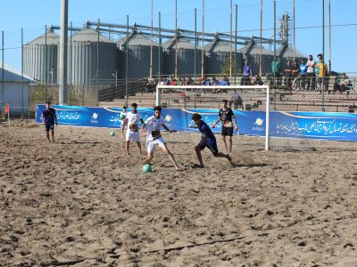 آغاز مسابقات فوتبال ساحلی امید های كشور در مجموعه ورزش های ساحلی زنده یاد قایقران منطقه آزاد انزلی