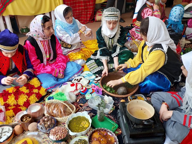 گزارش تصویری ویژه برنامه زنگ رشت در دبستان کوثر