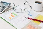 اهمیت انجام به‌موقع تکالیف مالیاتی اشخاص حقیقی: چرا نباید آن را به تعویق انداخت؟