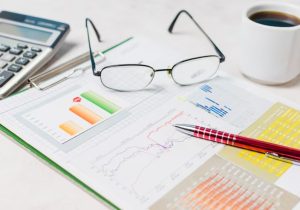 اهمیت انجام به‌موقع تکالیف مالیاتی اشخاص حقیقی: چرا نباید آن را به تعویق انداخت؟