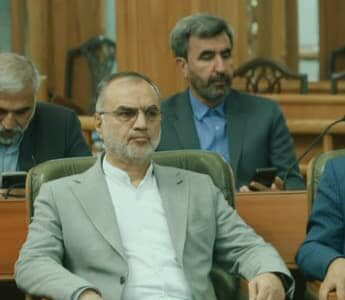 کارگرنیا رئیس شورای اسلامی شهر رشت خبر داد: بررسی راهکارهای حفظ باغات شهری و مقابله با خشکسالی در مجمع رؤسای شوراهای اسلامی شهرهای کشور/ افزایش مهاجرت ها به رشت موجب نگرانی های زیست محیطی شده است