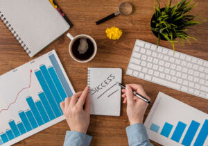 کدام شرکت‌های بورسی از رشد تجارت الکترونیک بیشترین سود را می‌برند؟