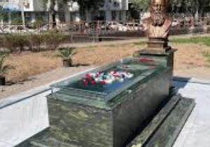 سایه؛ نه فقط یک شاعر ، بلکه آینهی فرهنگِ ایرانی است