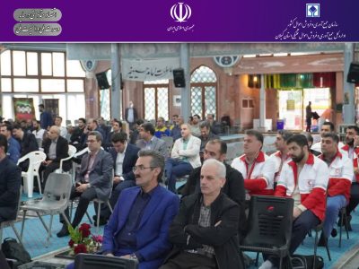 مدیرکل اموال تملیکی گیلان در آیین گلباران مزار شهدا حضور یافت